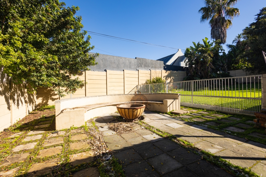 3 Bedroom Property for Sale in Wellway Park Western Cape
